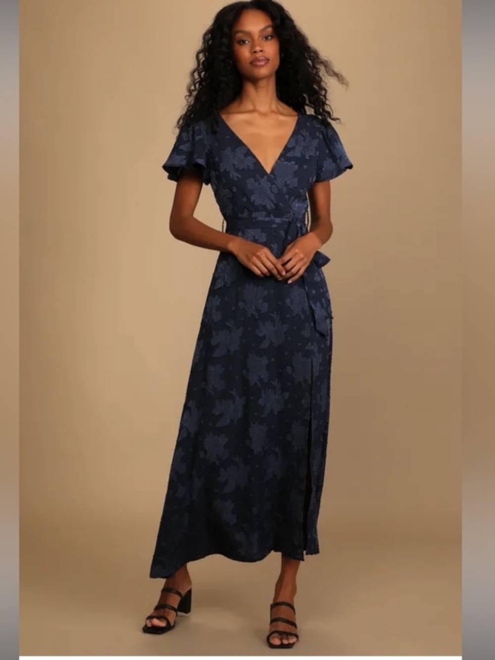 Lulu’s Compelling Love Navy Blue Jacquard Floral Short Sleeve Maxi Dress NWT S